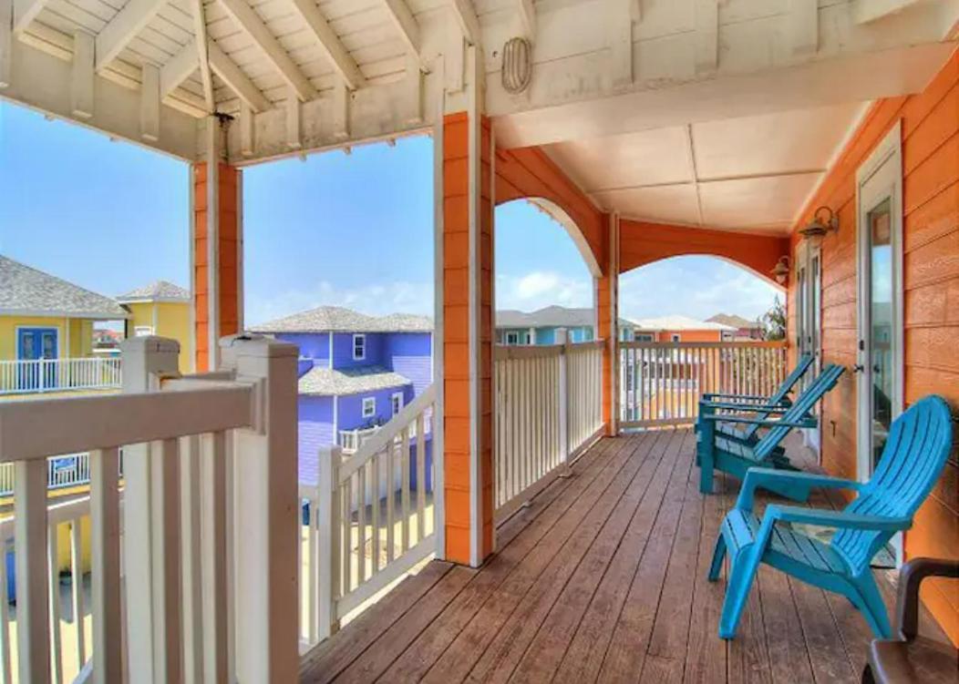7 Bedroom Home Steps To The Beach With 4 Patios And Pool! Sleeps 20 Порт-Аранзас Екстер'єр фото