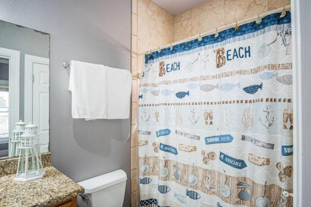 7 Bedroom Home Steps To The Beach With 4 Patios And Pool! Sleeps 20 Порт-Аранзас Екстер'єр фото